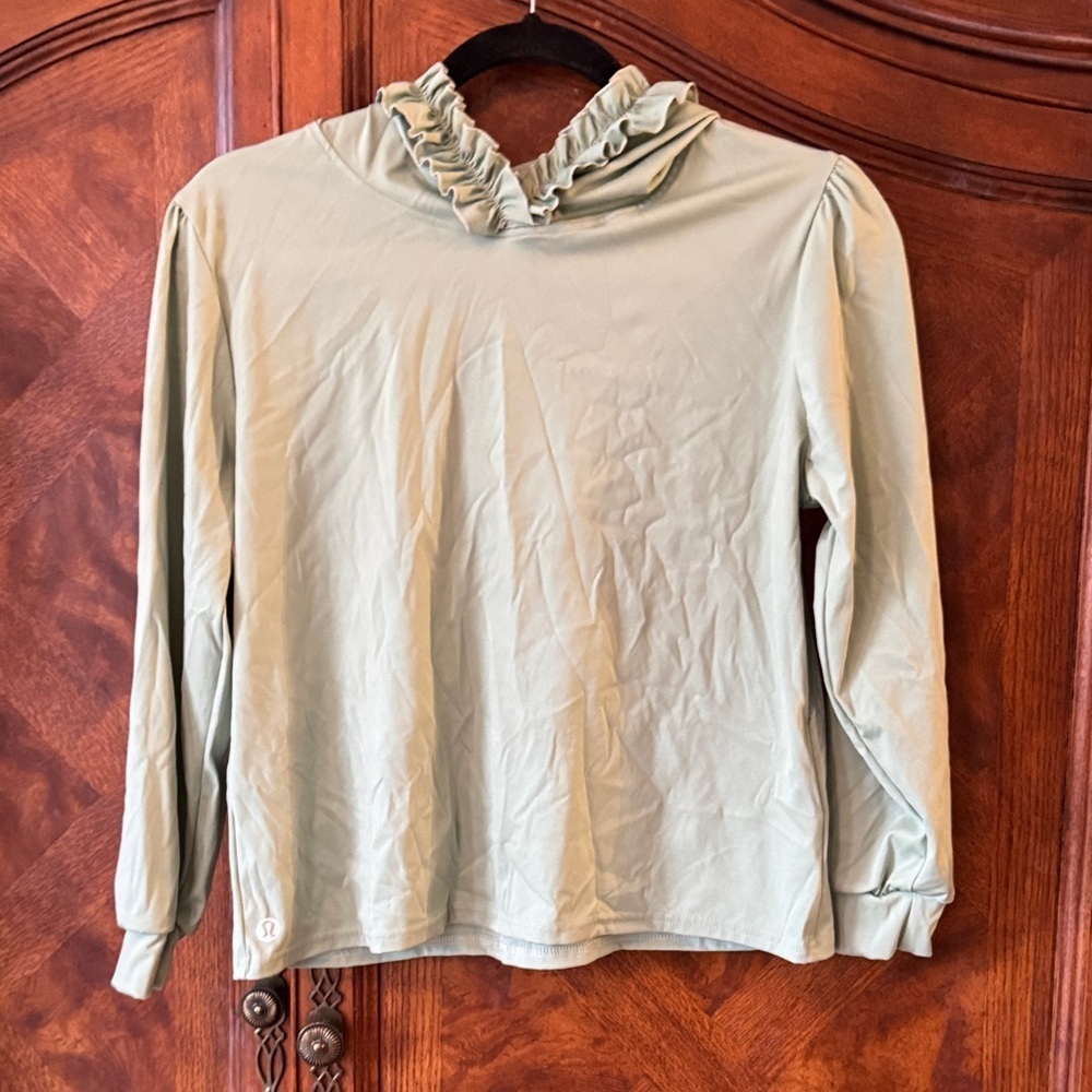Girl’s Ruffled Hoodie Long Sleeve Swim Coverup Light Green size 14/16